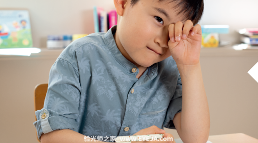 依视路-星趣控 镜片介绍 依视路-星趣控 镜片介绍